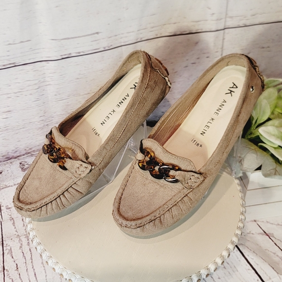 AK Anne Klein iFlex AKSILVEE Tan Fabric Moccasin Flat Loafer Shoe Size 7 - Picture 2 of 10